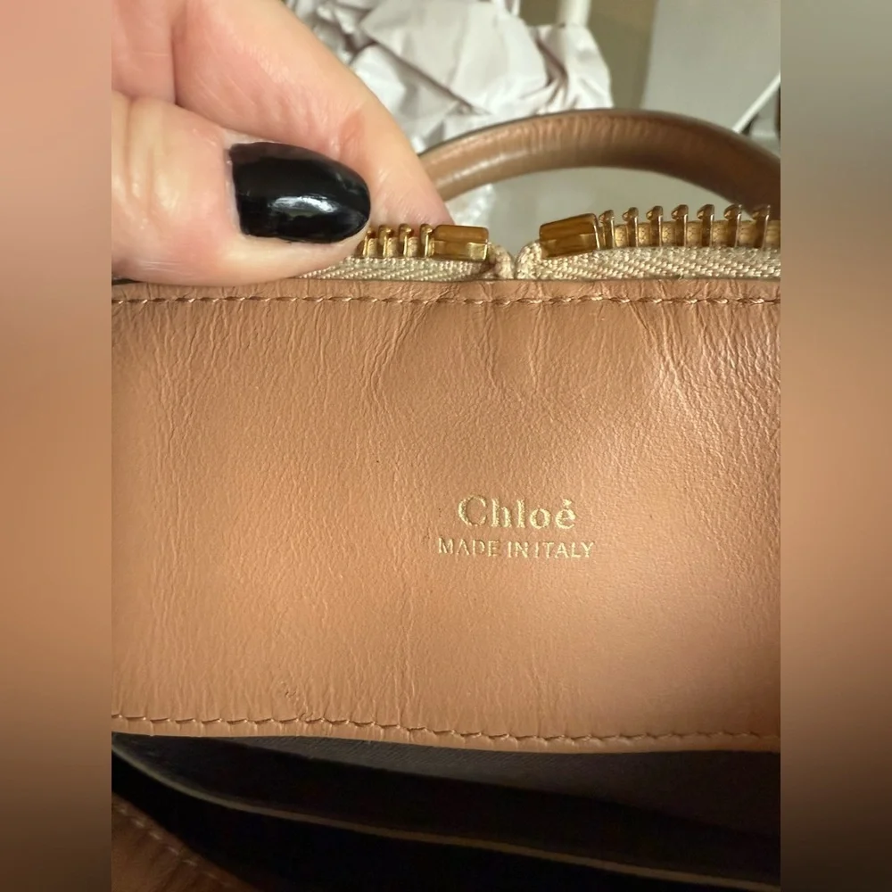 Authentic Chloe Baylee two tone medium shoulder/crossbody purse w/ Chloe wallet